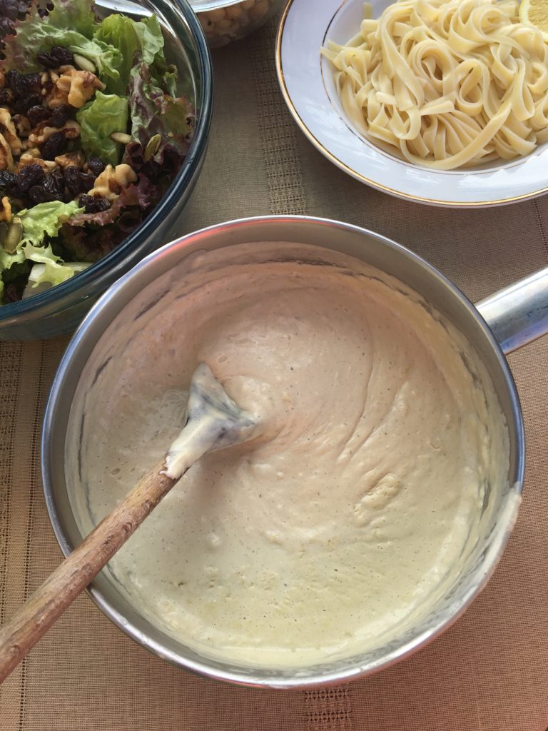 Oil-free Vegan Alfredo Sauce Recipe - EasyVeganMealPrep.com