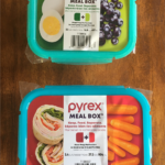 Pyrex glass meal prep containers with 2 compartments